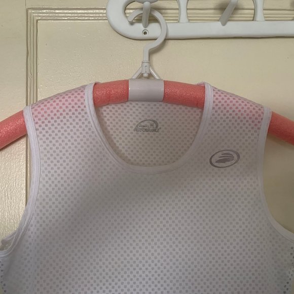 Performance Bike Athletic Top ~ EUC - Picture 4 of 7
